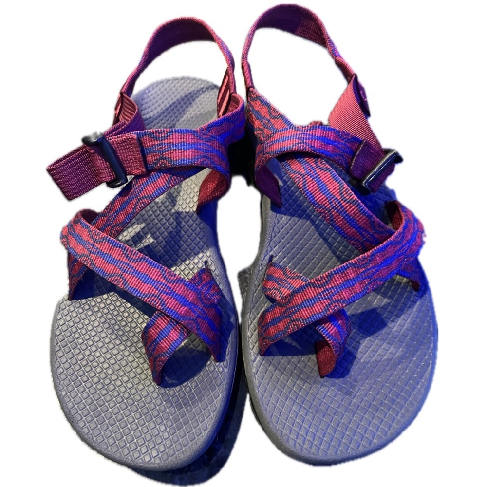 Chaco Z/Cloud 2, size 9, red/blue.